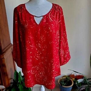 Kim ,women  top 3/4 sleeve  sz L.